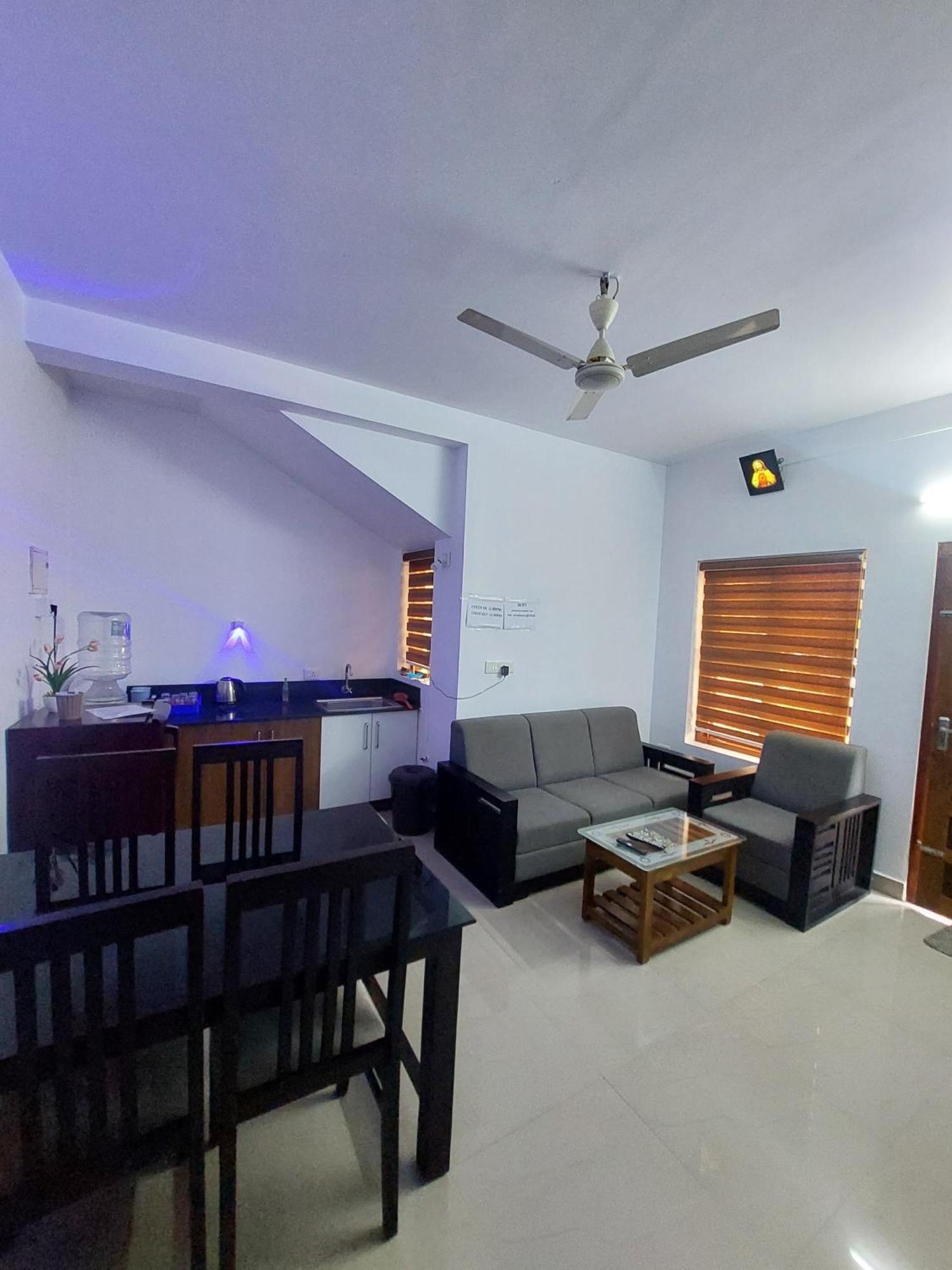 Snow White Villas Athirappilly Exterior photo